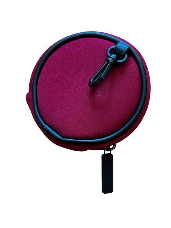 Jen & Co Handbags - Jen & Co Wine Red Carrying Case